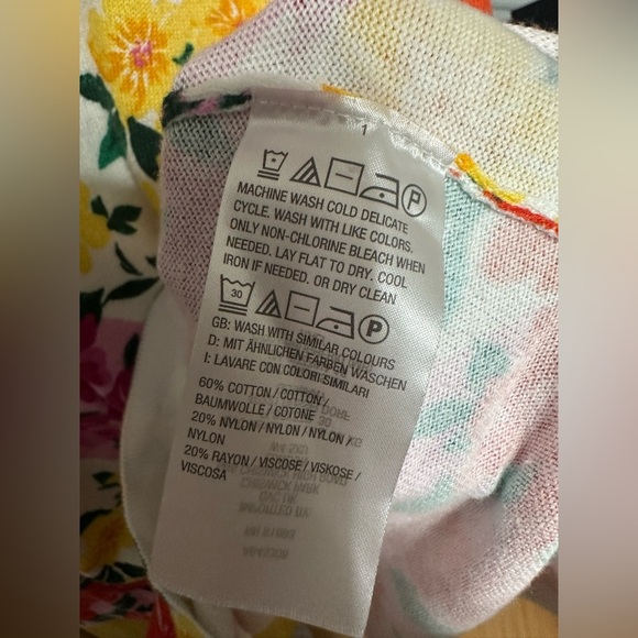 Isaac Mizrahi Women’s Cardigan M/L Knit Floral Button Front Multicolor - Picture 7 of 9